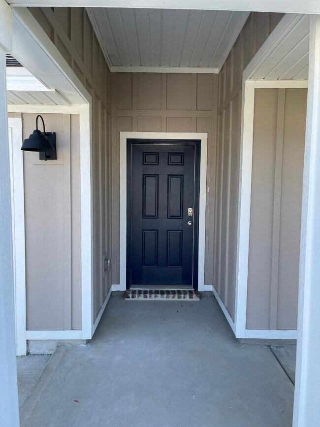 Building Photo - 3994 Whitetail Ln