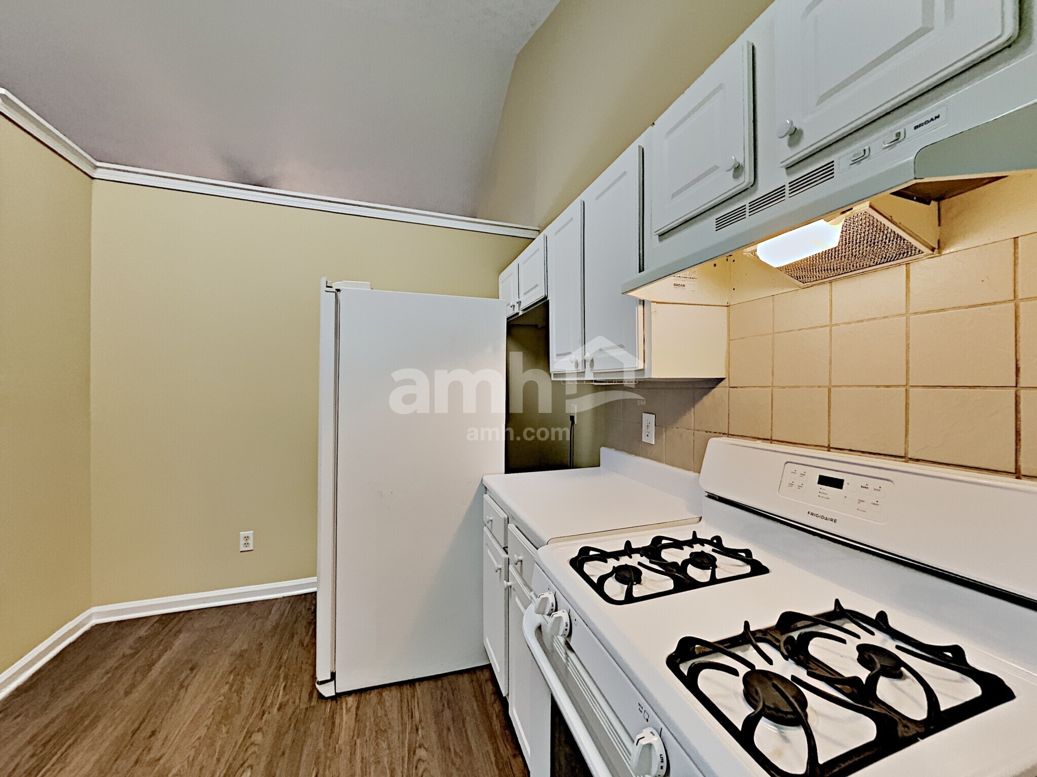Building Photo - 1305 Carlysle Park Dr