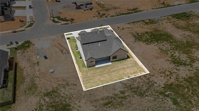 Building Photo - 431 Silverview Ave