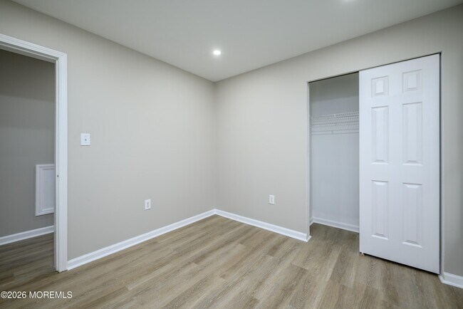 Building Photo - 114 Watson Ave