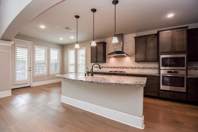 Building Photo - 10106 Cypress Path
