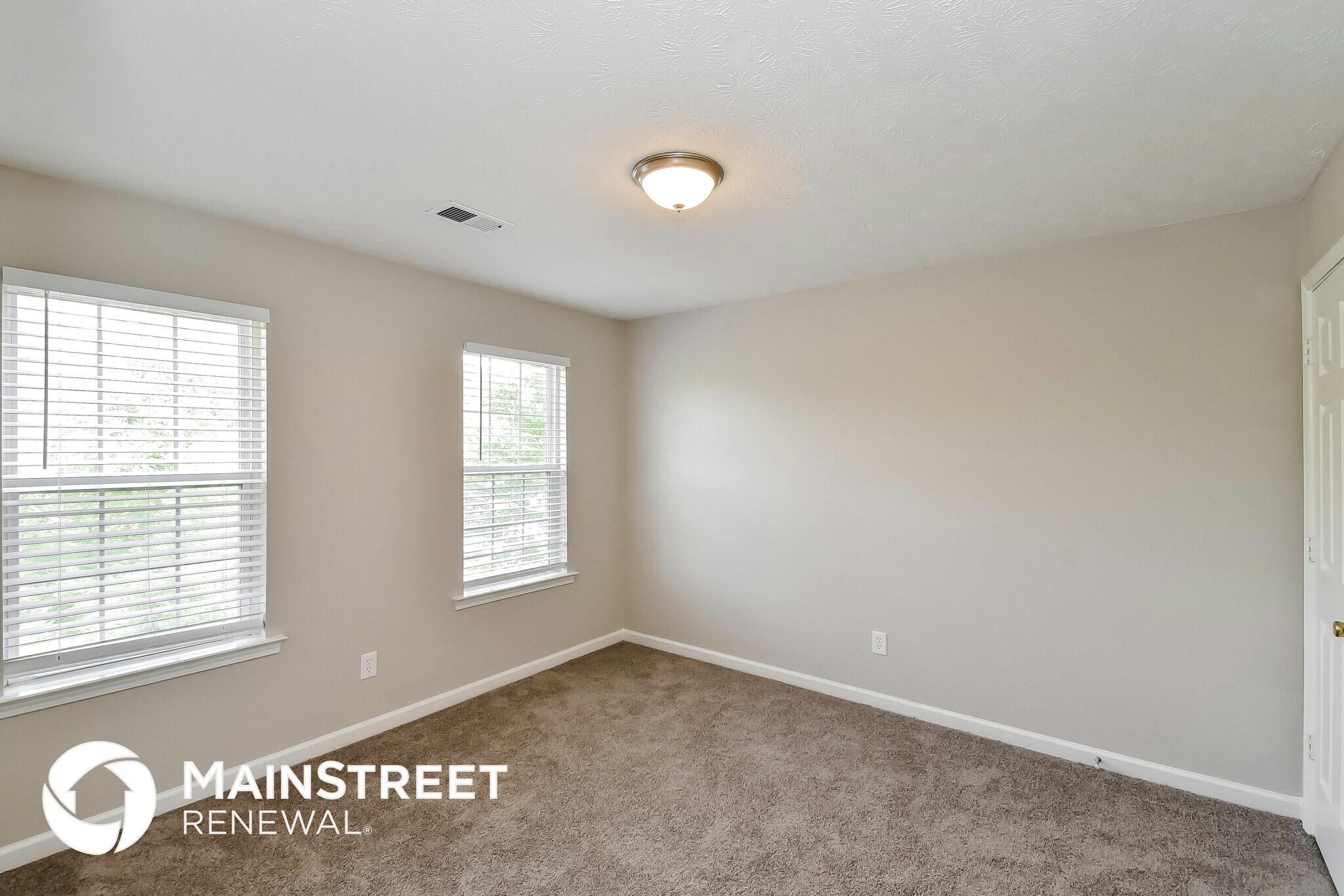 Building Photo - 273 Lenox Ct