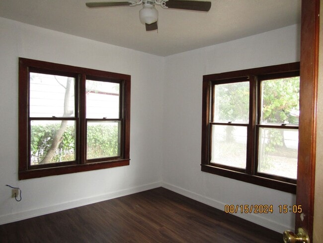 Building Photo - Very nice two-bedroom home located in the ...