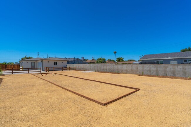 Building Photo - New Torrance Home!
