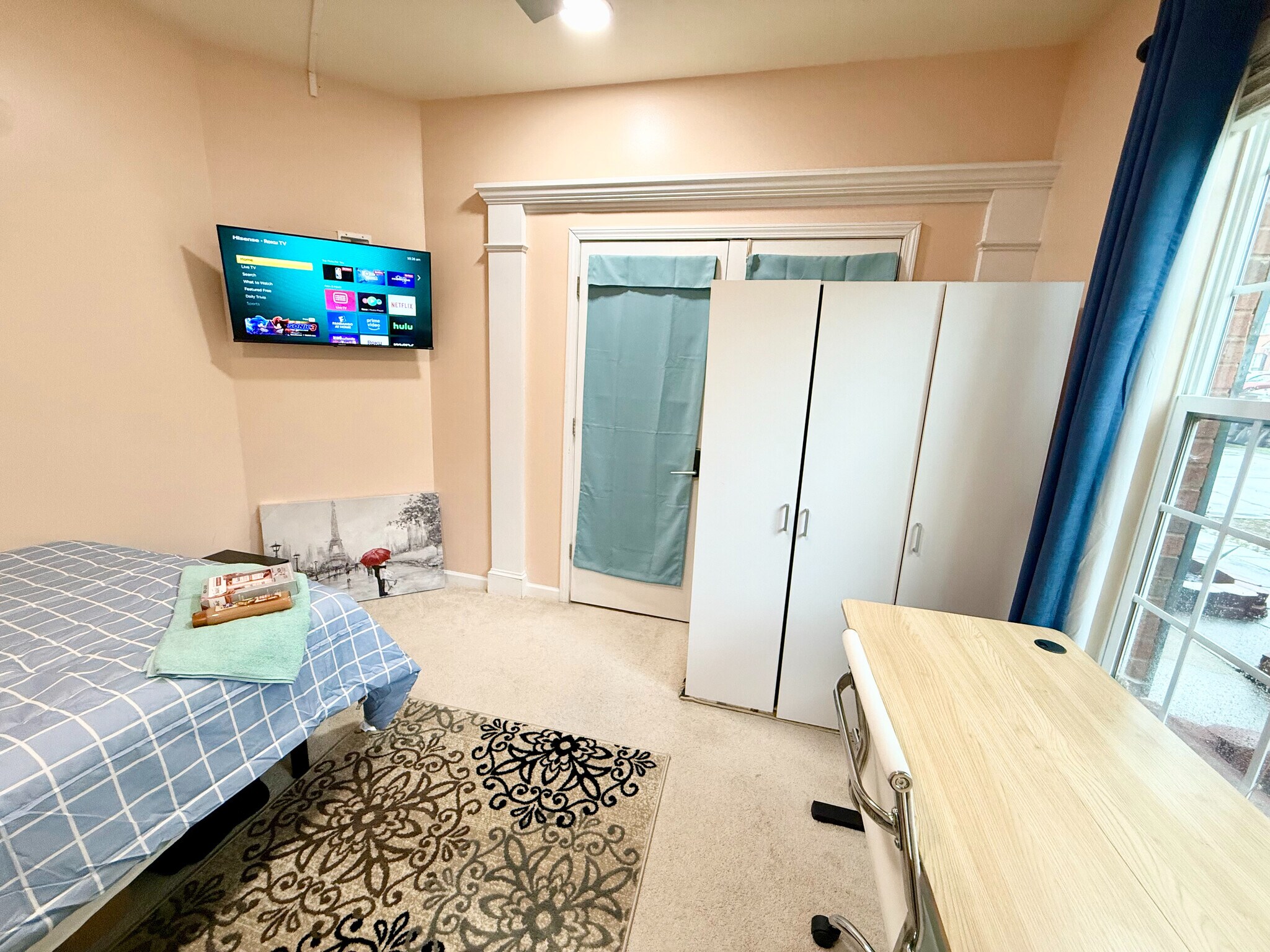 Building Photo - Room in House on Arbor Vista Dr