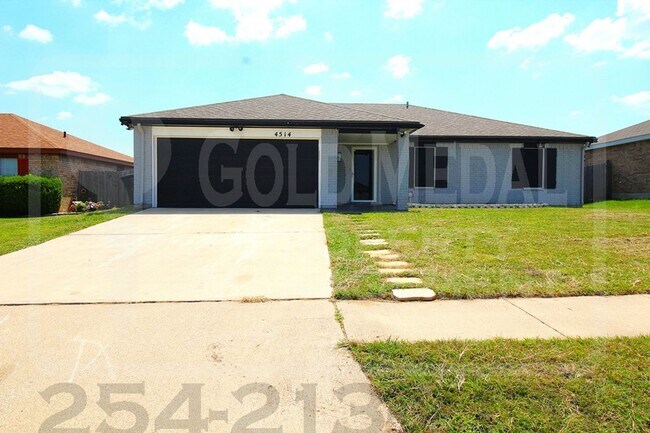 Building Photo - Beautiful 4-Bed, 2-Bath Home - Now Availab...