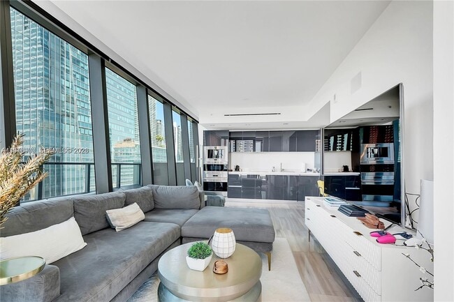 Building Photo - 1451 Brickell Ave