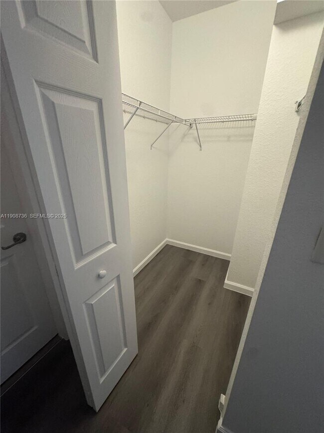 Building Photo - 11605 NW 89th St