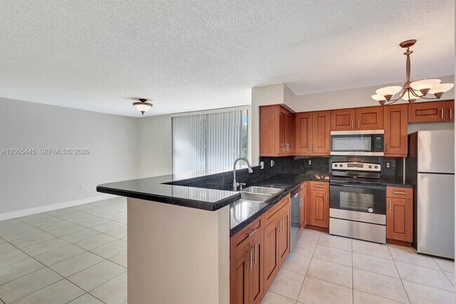 Building Photo - 1733 Village Blvd