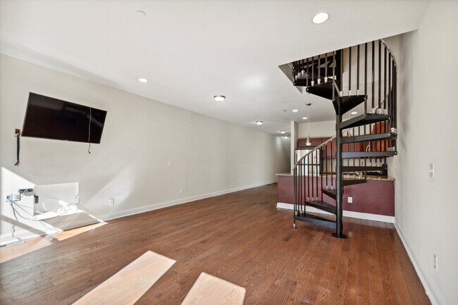 Building Photo - 1906 N 18th St