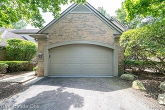 Building Photo - 37412 Legends Trail Dr