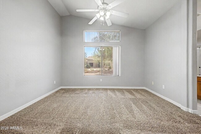 Building Photo - 905 E Potter Dr