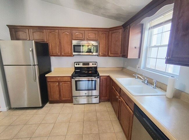 Building Photo - *****Providence/Mount Pleasant – Single Fa...
