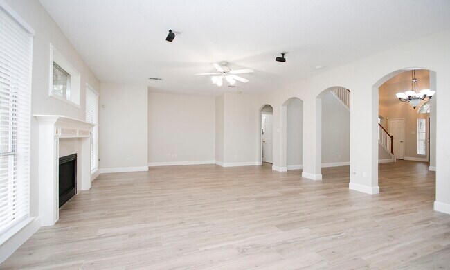 Building Photo - 27131 Sunset Pines Dr