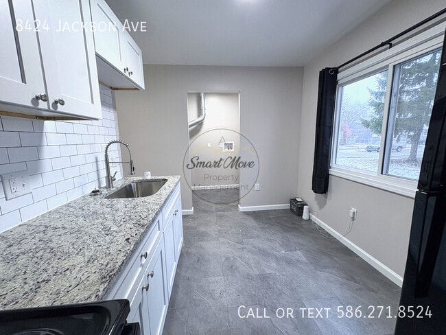 Building Photo - 8424 Jackson Ave