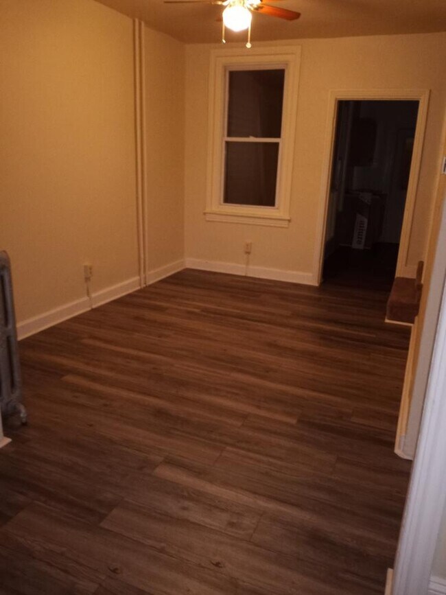 Dining Room - 349 Broadway