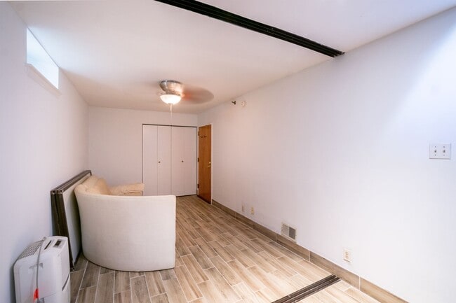Building Photo - Washington Square West Condo