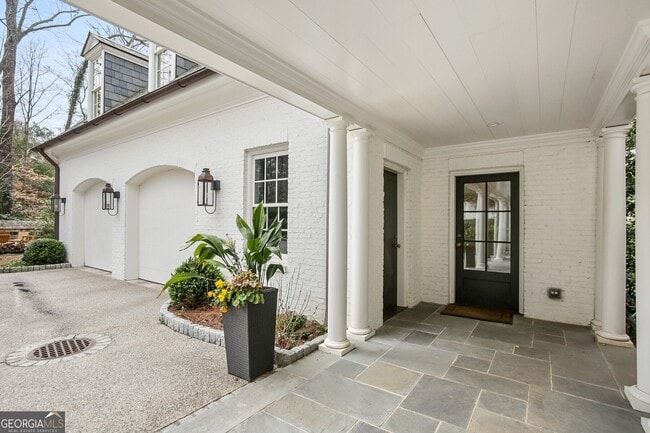 Building Photo - 506 Argonne Dr NW