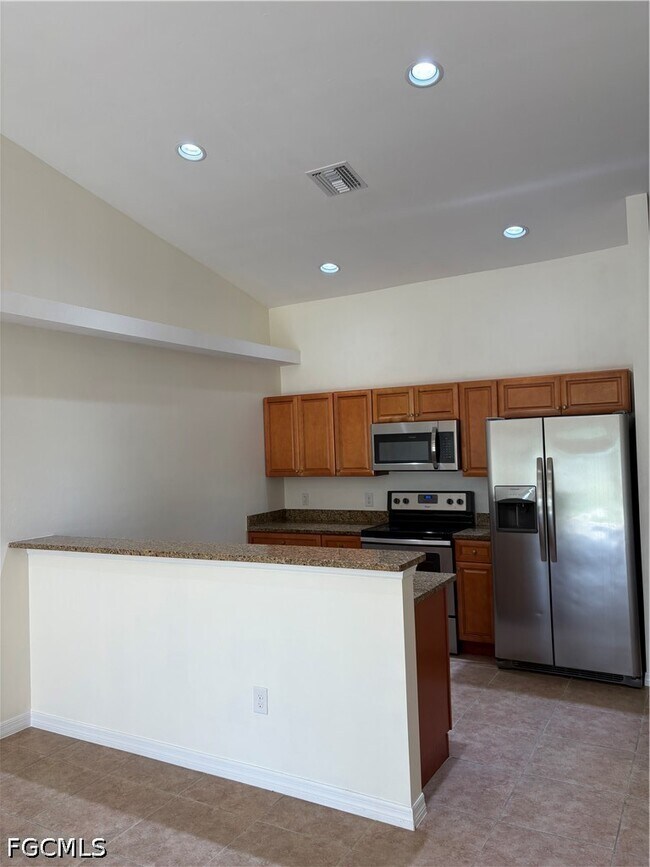 Building Photo - 1117 SW 8th Pl