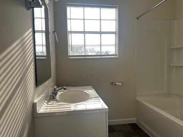 Building Photo - 1109 Hedgeview Way SW