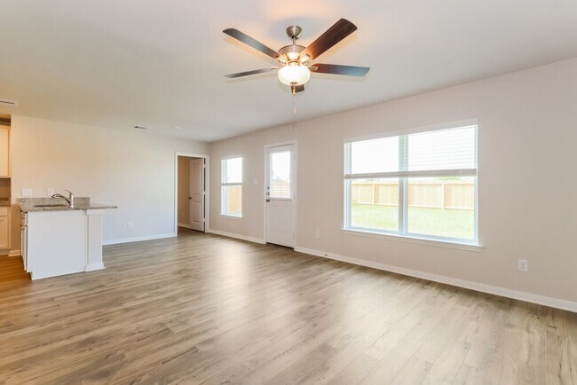 Building Photo - 400 San Miguel Crk Dr
