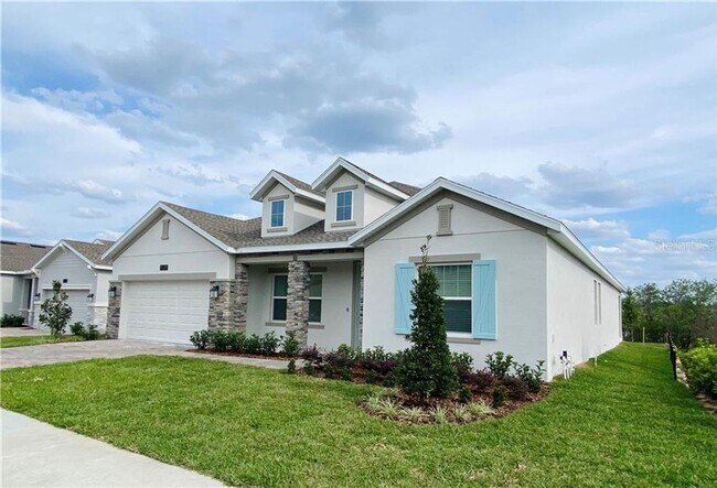 Building Photo - Gorgeous brand new house 4 bedrooms 3.5 bathrooms lake view