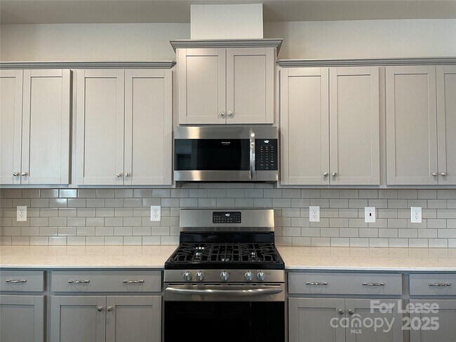 Building Photo - 17618 Snug Harbor Rd