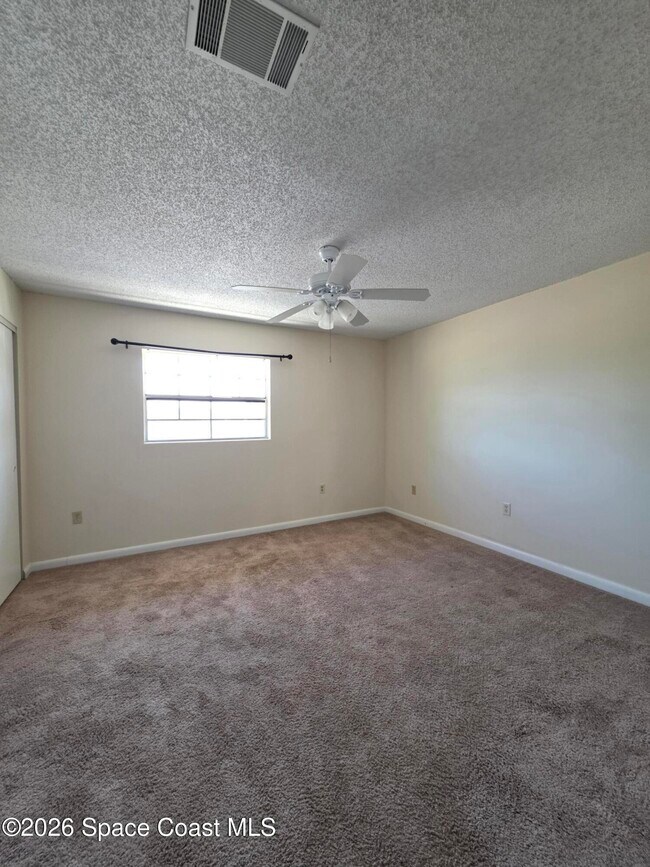 Building Photo - 234 Bristol Ct