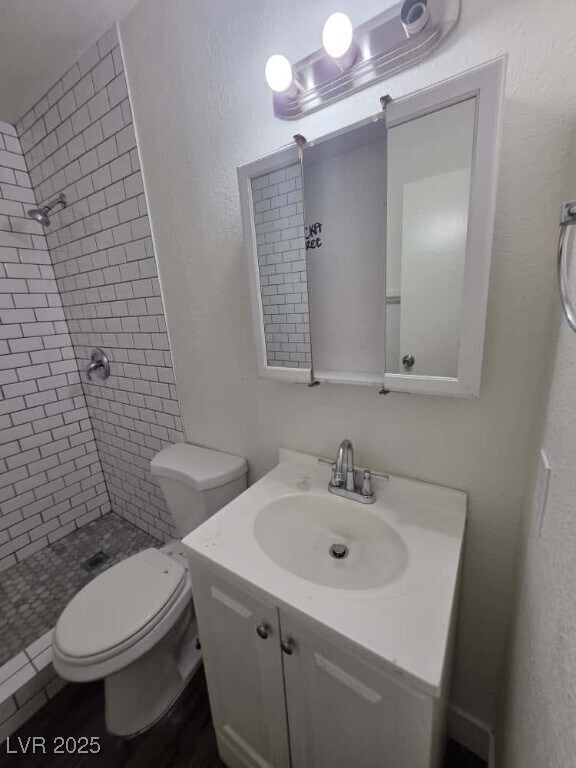 Building Photo - 1121 E Desert Inn Rd