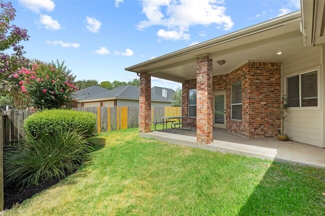 Building Photo - 521 Ironwood Forest Dr