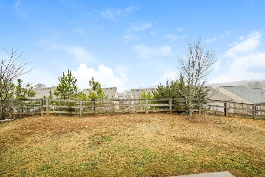 Building Photo - 133 Fern Walk