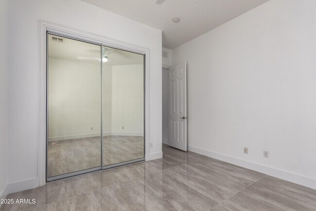 Building Photo - 4711 E Buckboard Ct
