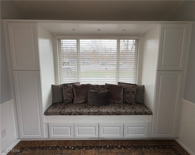 Building Photo - 4171 Linden Cir