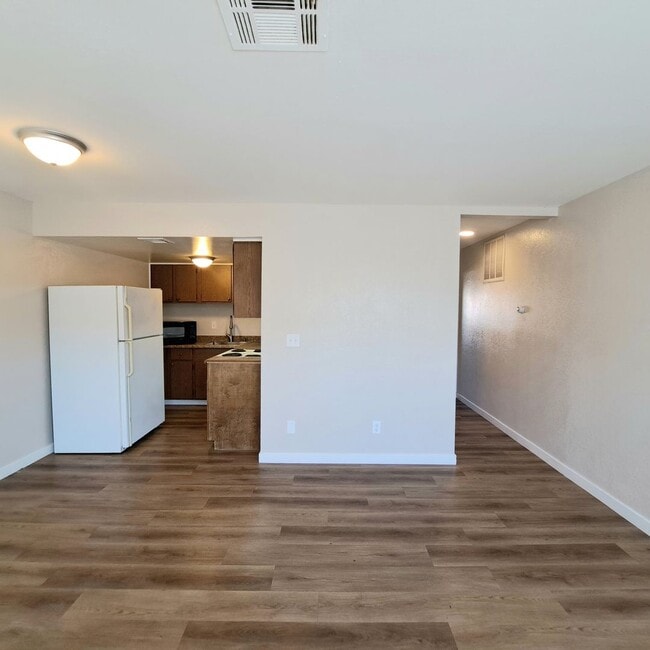 Building Photo - 4708 Thunderbolt Ave