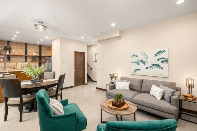 Building Photo - 3bd/3ba Seattle Townhome
