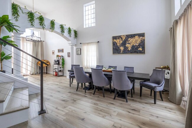 Building Photo - 16182 Abedul St