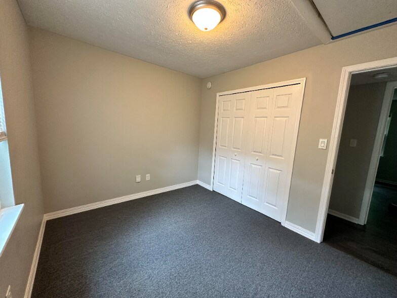 Building Photo - 11201 Ginger Rd