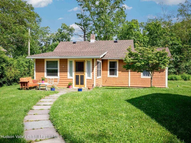 Primary Photo - 21 Cricket Ridge