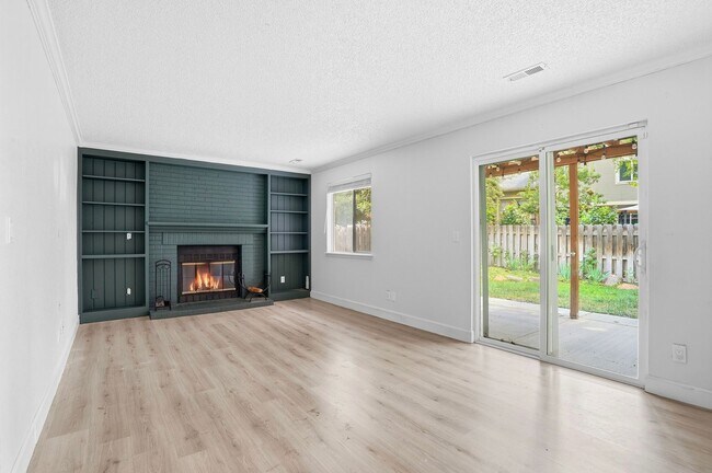 Building Photo - 3304 W 127th Ave
