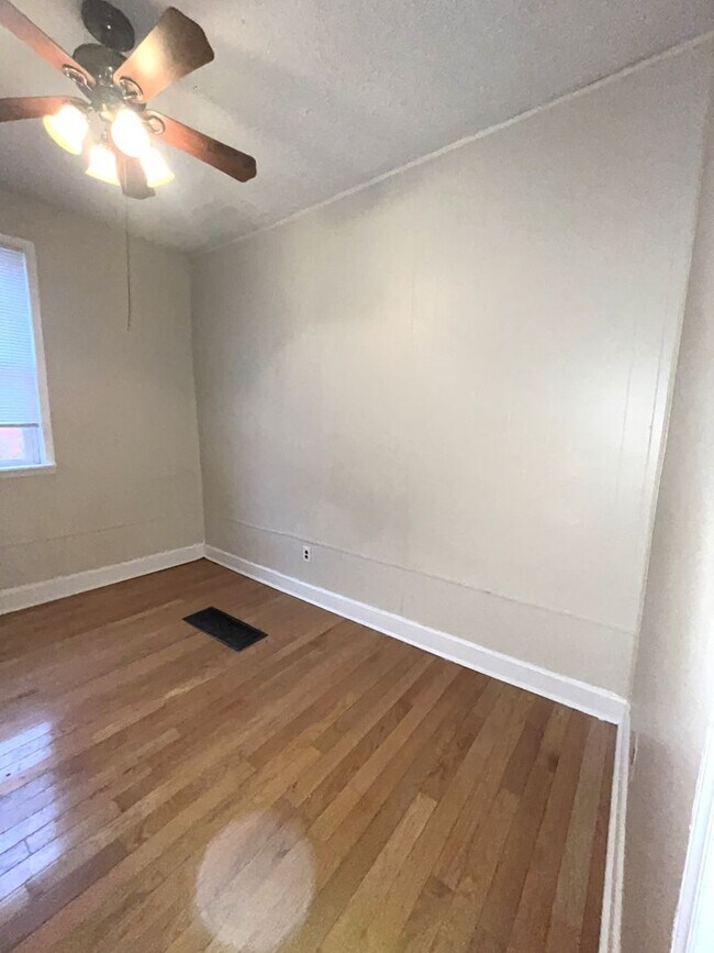 Building Photo - 4007 Powelton Ave