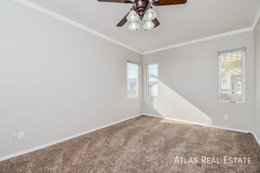 Building Photo - 1094 Clogger Ln