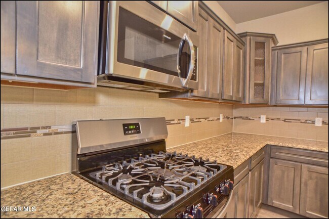 Building Photo - 2120 Thomas Lackland St