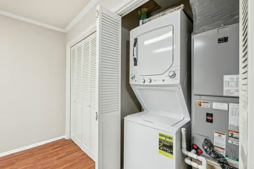 Building Photo - 1624 Aquarena Springs Dr