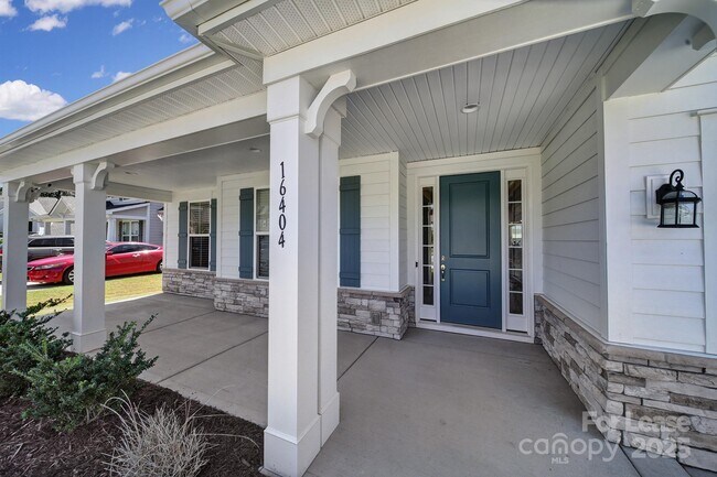 Building Photo - 16404 Stonecrop Landing Ln