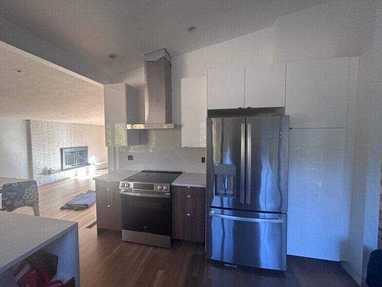 Building Photo - 44 Marla Cir