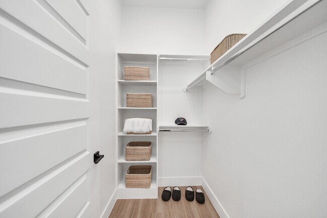 Building Photo - 15635 Memorial Dr