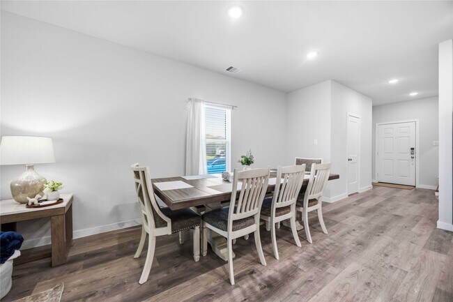 Building Photo - 11623 Prosperity Dr