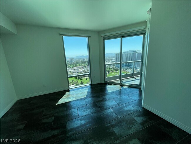 Building Photo - 322 E Karen Ave