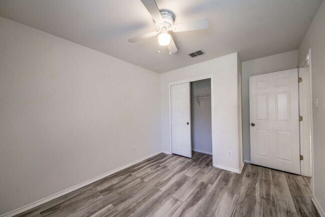 Building Photo - Charming 3-bedroom, 2-bathroom home in Wildhorse!