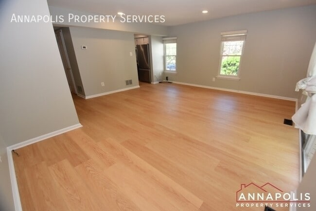 Building Photo - 17 Mooring Point Ct